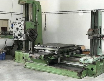 Horizontal boring machine